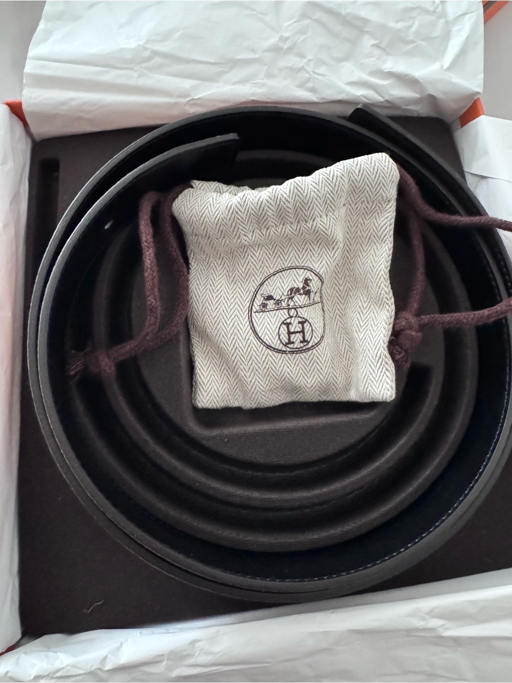 Hermes reversible Belt kit w/ Guillochee Buckle - Picture 4 of 11